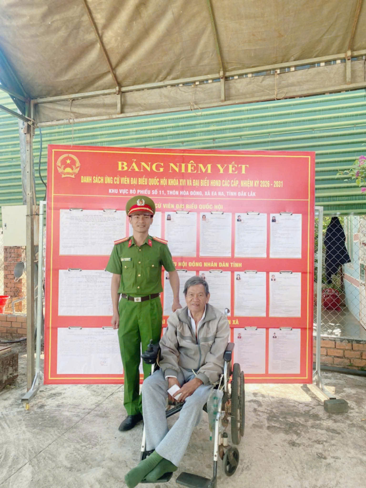 Cử tri gương mẫu